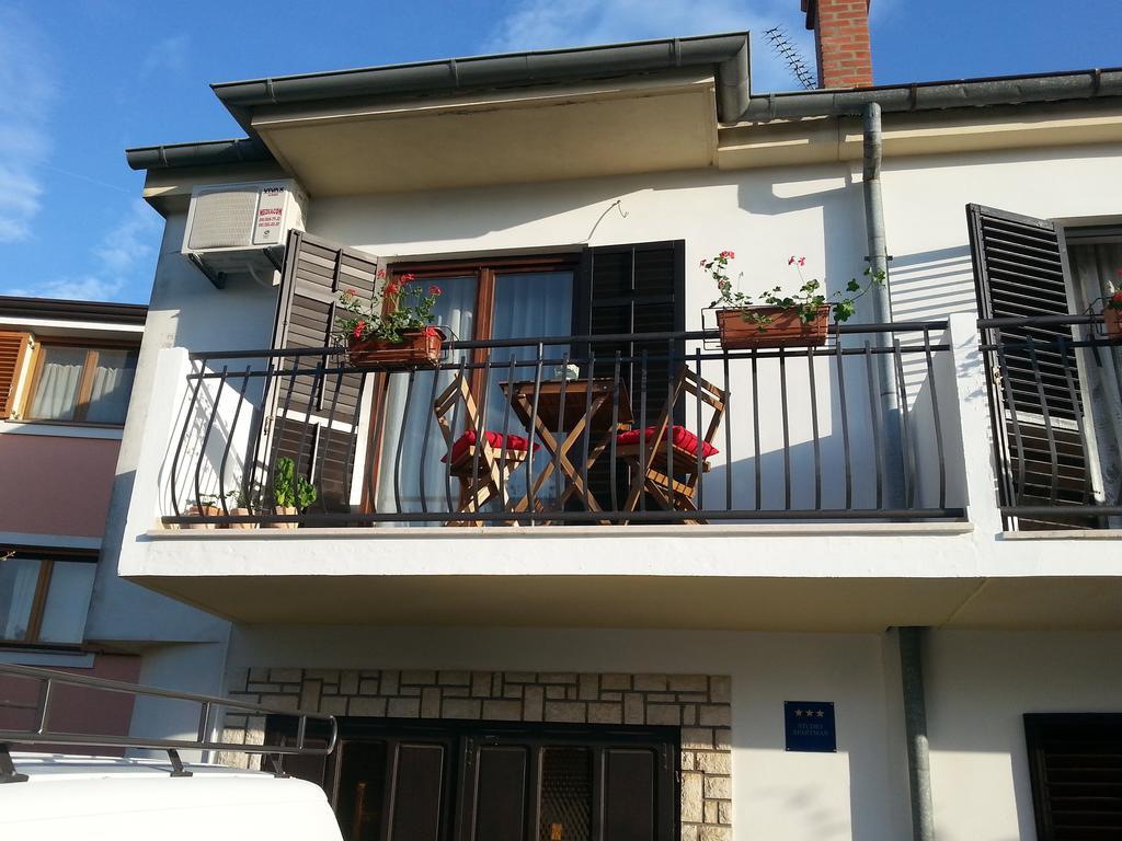 Apartment Bozac Rovinj Chambre photo